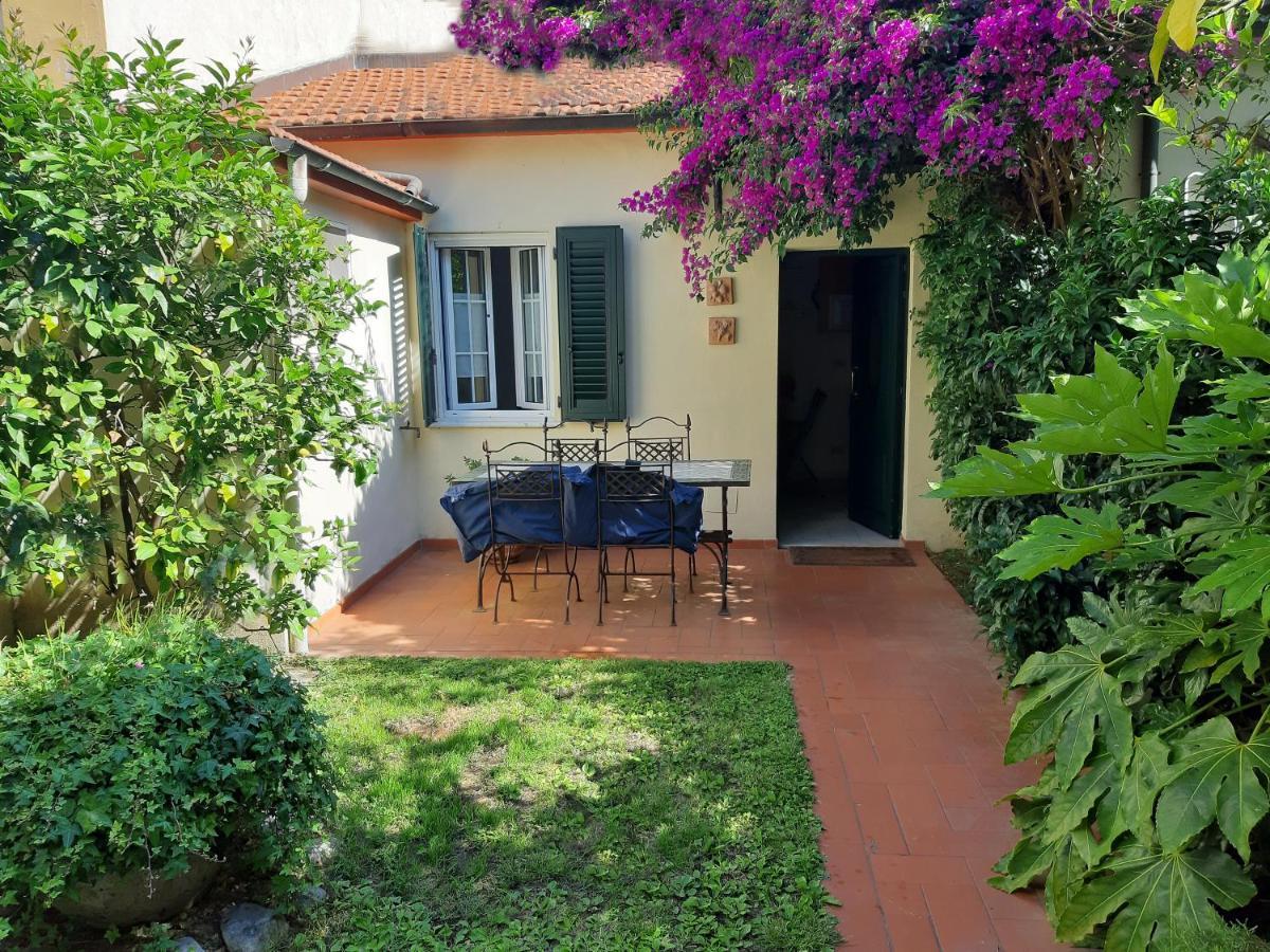 Villino San Martino 350M Dal Mare With Covered Parking Viareggio Exteriér fotografie