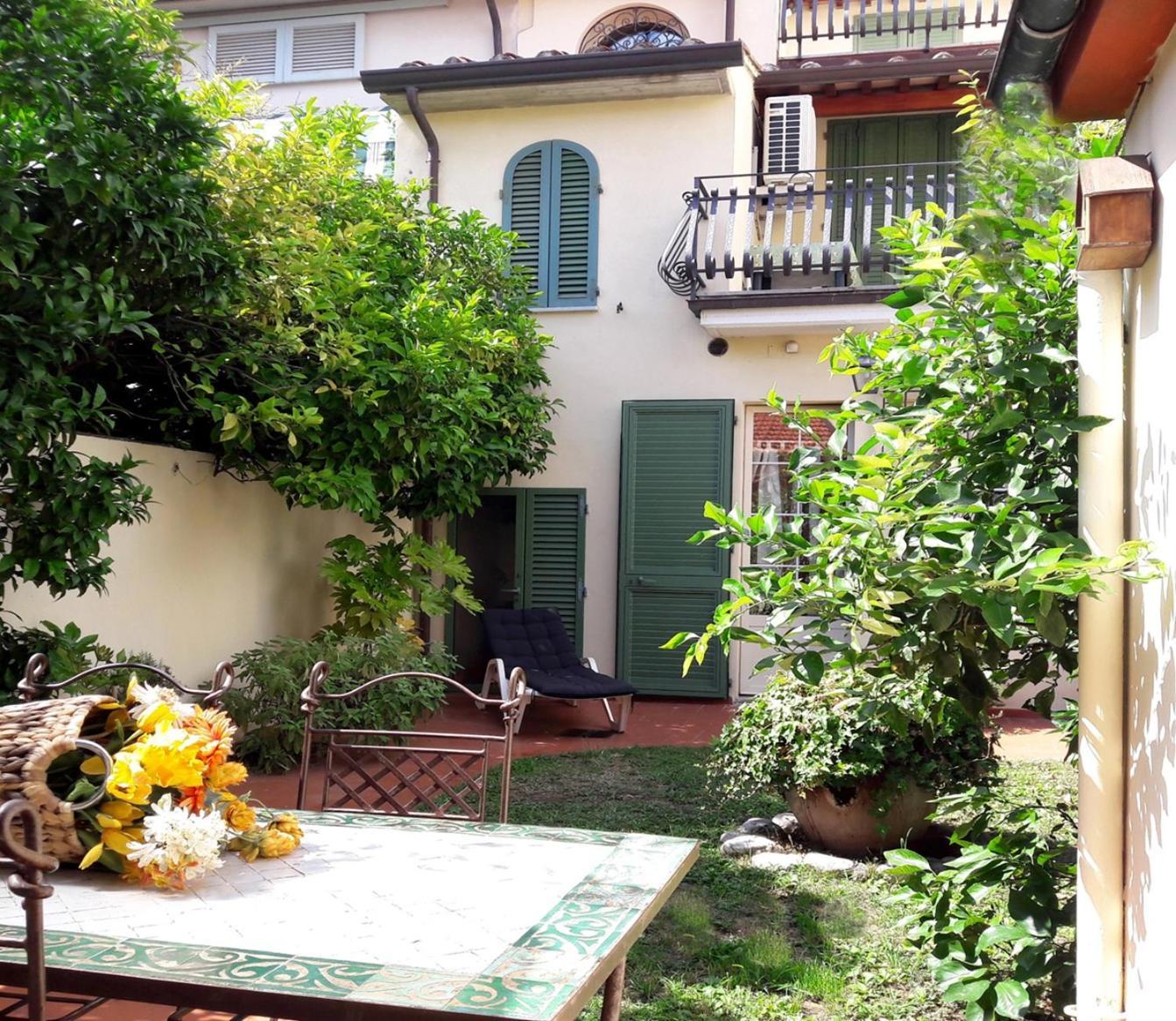 Villino San Martino 350M Dal Mare With Covered Parking Viareggio Exteriér fotografie